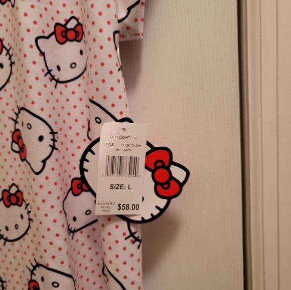 Hello Kitty Pajama Set Pink Shorts Button Front Top Large Retail $58 New - Picture 7 of 11